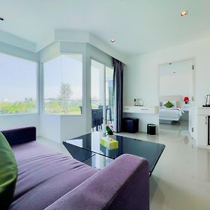 Grand Deluxe King Room